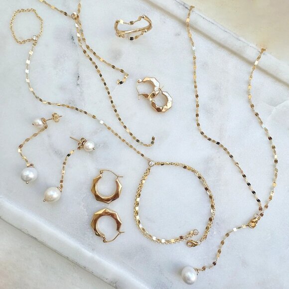 Demure Pearl Drop Chain Lariat - Picture 3 of 3